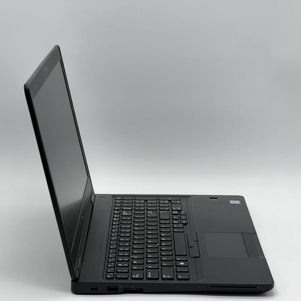 Ноутбук Dell Latitude 5590, i7-8650U, 16 GB, 240 GB, Intel UHD 620, 1920x1080, IPS [SH2501066] БУ